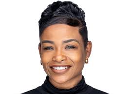 Carmen Hendrickson's Instagram, Twitter & Facebook