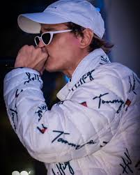 ⚠️Ya disponible ⚠️ Modelito De Revista (visualizer oficial)🌴🔥 Directed  By: @phatfilm Art By: @Dreamers_ind Model: @Isaraihg Musical Production:  @skinnyflowcompany ​@levelmusicgroup_ @aleirammusic Lyrics: Isaiah Rich  Distribution by ...