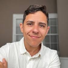 Luke Gates's Instagram, Twitter & Facebook