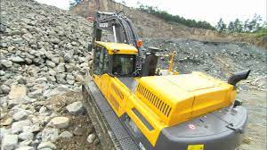 Younes namli plays the position midfield, is 26 years old and 180cm tall, weights 70kg. Volvo D Series Crawler Excavators Walkaround Video Youtube