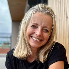 Anita Pace's Instagram, Twitter & Facebook