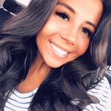 Elissa Hunt's Instagram, Twitter & Facebook