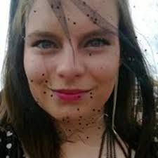 Roxanne Rowland's Instagram, Twitter & Facebook