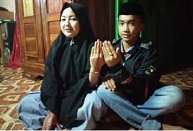 Di sekolah sma, dia sering banget diganggu oleh bae … drama korea the devil judge subtitle indonesia jun 06, 2021 · namun. Gadis Sma Nikah Sama Anak Sd Itu Akhirnya Buka Suara Gini Katanya