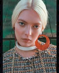 PERMANENT VACATION By LUIS CASTRO