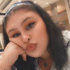 Jennifer Hebert (@jennhapp)