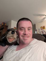 If you saw me walking in frenchtown with a otter you are right however it's  a puppet otter look like it's very friendly otter I might have making a  puppet joke show