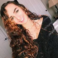 Marisa Arnold's Instagram, Twitter & Facebook