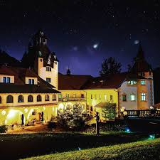 The Darkest Nights In Austria Schlosshotelkassegg Stgallen Gesause Gibtkraft Schloss Hotel Kassegg Phyrn Eisenwurzen Phyrneisenwurzen Nationalpark N