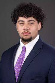 Darius Bowen's Instagram, Twitter & Facebook