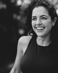 Liz Bustle (@heyitsriz) • Instagram photos and videos