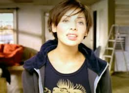 Natalie imbruglia's song torn focuses on the emotional damage that comes with a bad breakup. Natalie Imbruglia Torn The New Daily