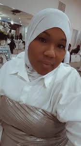 Introduction and photo sharing in Daily Photoholic group