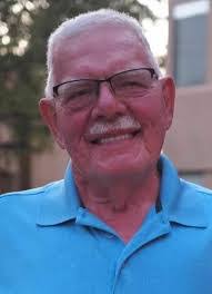 Selena Hunt's Instagram, Twitter & Facebook