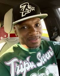 Antonio Burroughs's Instagram, Twitter & Facebook