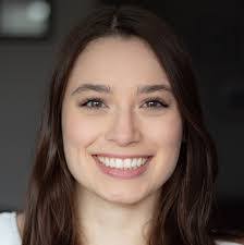 Sarah Larocque's Instagram, Twitter & Facebook