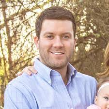 Dustin Weir's Instagram, Twitter & Facebook