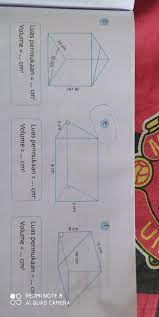 Berikut ini kami sudah menyediakan contoh soal bangun ruang prisma berikut cara mengerjakan dan jawabannya yang maka tentukanlah luas permukaan prisma tersebut! Tentukan Luas Permukaan Dan Volume Prisma Prisma Berikut Pakai Cara Brainly Co Id