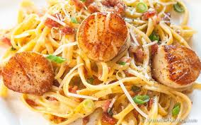 Carbonara With Pan Seared Scallops Quick And Easy To Make Ready In Under 30 Minutes With Perfectly Seared In 2020 Scallops Seared Pan Seared Scallops Scallop Recipes