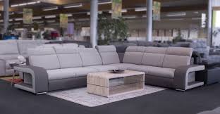 Se démarque avec les meubles fabriqués sur place, dans l'espace atelier attenant à la galerie de notre magasin de meubles à montréal. Accueil Meubles Ecureuil