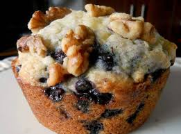 Recette Muffins Aux Bleuets Et Aux Noix Walnut Recipes Walnut Muffins Blueberry Recipes
