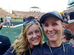 CAMDEN Cougars Varsity Basketball playing the BRANHAM Bruins. (1980)