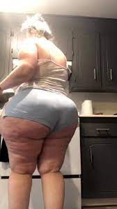 Enjoy Free HD Porn Videos - Jexkaawolves Cooking Some Breakfast And Dancing  To Some - - VivaTube.com HD phone wallpaper