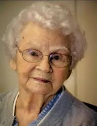 Iris Rowe's Instagram, Twitter & Facebook