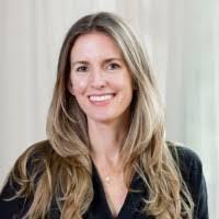 Mindy Clinton's Instagram, Twitter & Facebook