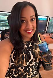 ⚠️TRAFFIC LIGHTS OUT WESTSIDE #JACKSONVILLE⚠️ Intersection of Chaffee Rd.  and Normandy Blvd. near Publix. Treat as 4-way stop and be cautious!  #JacksonvilleTraffic #Normandy