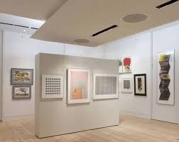 Image Result For Small Art Gallery Design Interior Design Art Art Galleries Design Art Gallery Interior