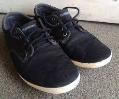 Caranya mengubah foto menjadi hitam putih hampir mirip dengan lunapic. Cara Mewarnai Sepatu Kain Yang Pudar Gambar Mewarnai Hd