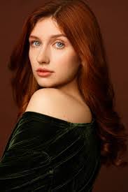 Elise Rogers's Instagram, Twitter & Facebook