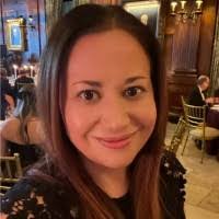 Tina Dakin's Instagram, Twitter & Facebook