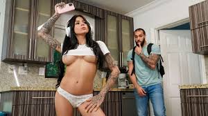 Stepfather Porn and The Rise of Fauxcest XXX on PornDoe.com