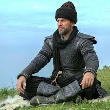 Annesi hayma ana ve küçük kardeşi dündar bey'i yanına alan ertuğrul gazi 444 çadırlık aşiretiyle sürmeliçukur yöresine göç etti. Ertugrul Gazi Osman Gazii Twitter