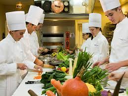 Un cours de cuisine à paris vous a plu mais il n'est pas sur la liste ? Cours De Cuisine Groupes Paris Idee Originale