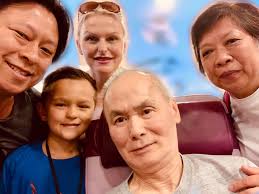 Hi all, you've waited for so long... These are some pictures of Summer  2019. Pre-COVID-19, from the time when no facemask was needed. I had to  blur the pictures for Gordon's privacy.