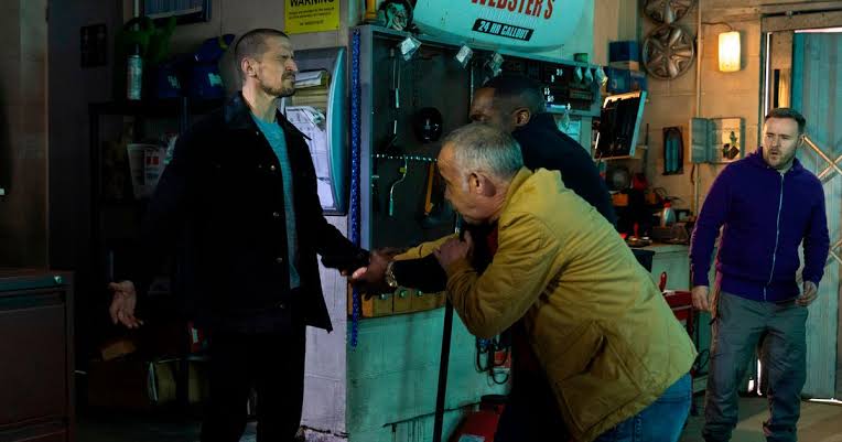 Coronation Street spoilers as gun fired, Betsy plots exit and Sarah  confronted - Manchester Evening News