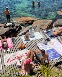 the girls go to the ball 🖤 @projectyougroup @movember