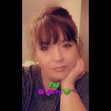 Kimberly Clewell's Instagram, Twitter & Facebook