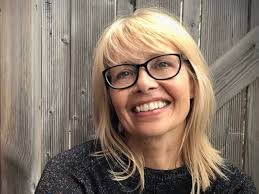 Losing Juliet: A gripping psychological thriller with twists you won't see  coming: 9780008215095: Taylor, June: Books