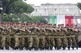 Parata del 2 giugno a roma: Parata 2 Giugno Pacifista Trenta A Rischio Ma Lei Me Ne Frega Poco Il Primato Nazionale