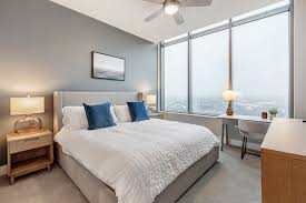 Seven10west apartments is located at 710 w grand ave, chicago, il 60654 in the fulton river district. Rent 7 West 211 05 In Miami Landing