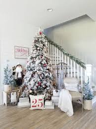 Staircase Christmas Decor Wall Paint Color Is Sherwin Williams Agreeable Gray Elegant Christmas Decor Pink Christmas Decorations Christmas Decorations Rustic