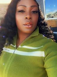 Destiny Cherry (@destinycherry)