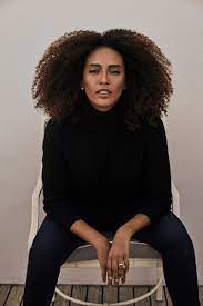 Tais araujo's birth flower is chrysanthemum. Tais Araujo Facebook