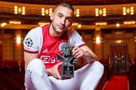 Lampard has now confirmed that ziyech. Rekrutan Anyar Chelsea Hakim Ziyech Pemain Spesial Dengan Sentuhan Total Football Bolaskor Com