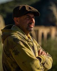 The 'One More Blinder' Hat will keep you looking good whilst looking 😉 🎩￼  https://www.omctackle.com/products/one-more-blinder 🎩 Featuring: 💥 OMC  Custom Splash Camo Lining. 💥 Two Tone 60% Wool & 40% Polyester Outer.