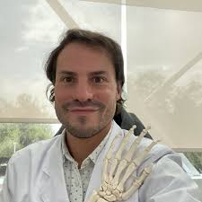 Dr Ignacio Velasco Arteaga TRAUMATOLOGO (@dr._bones_) • Instagram photos  and videos